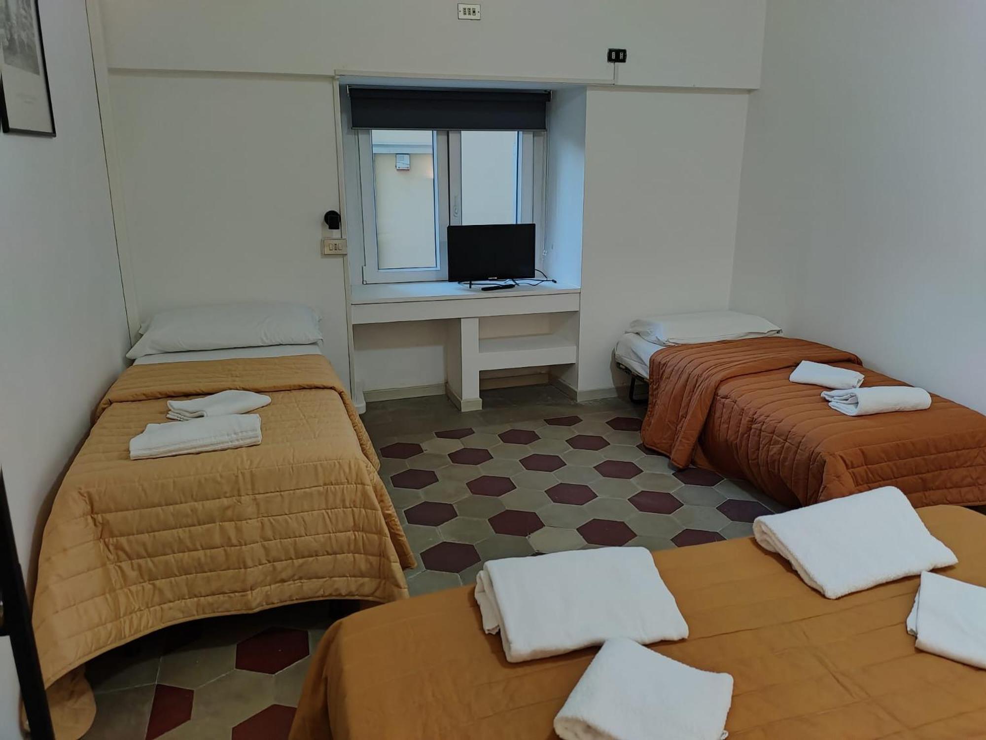 Nido Stazione Iii Apartment *